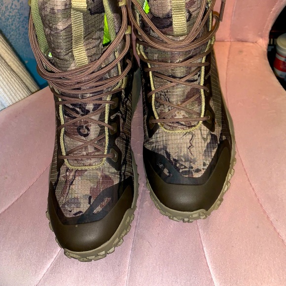 Under armour boots main image 5